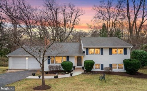 1101 Dead Run Dr, MCLEAN, VA, 22101-2126 | Card Image