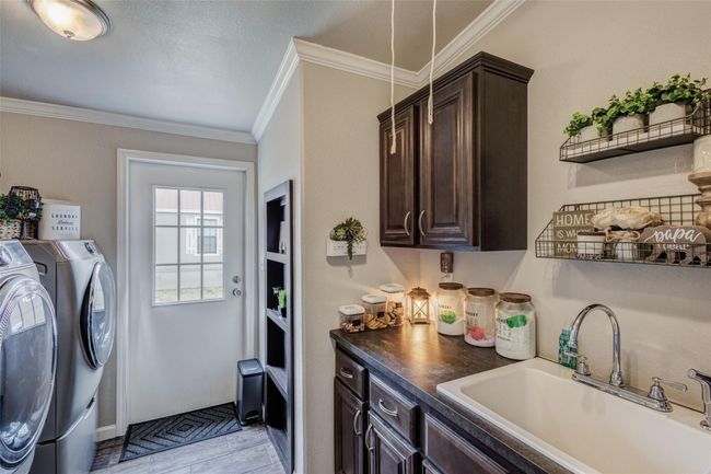 Sink in Utility Room! | Image 20