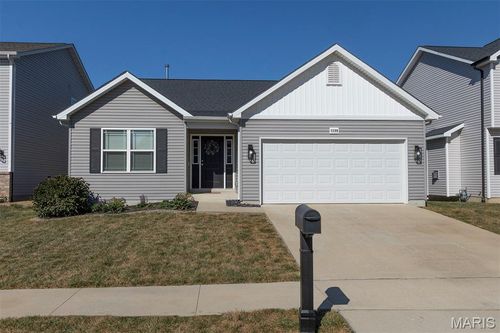 1135 Lear Ln, Mascoutah, IL, 62258-2866 | Card Image