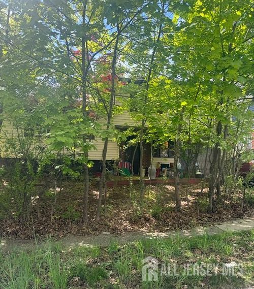 232 Volkert St, Highland Park, NJ, 08904-3119 | Card Image