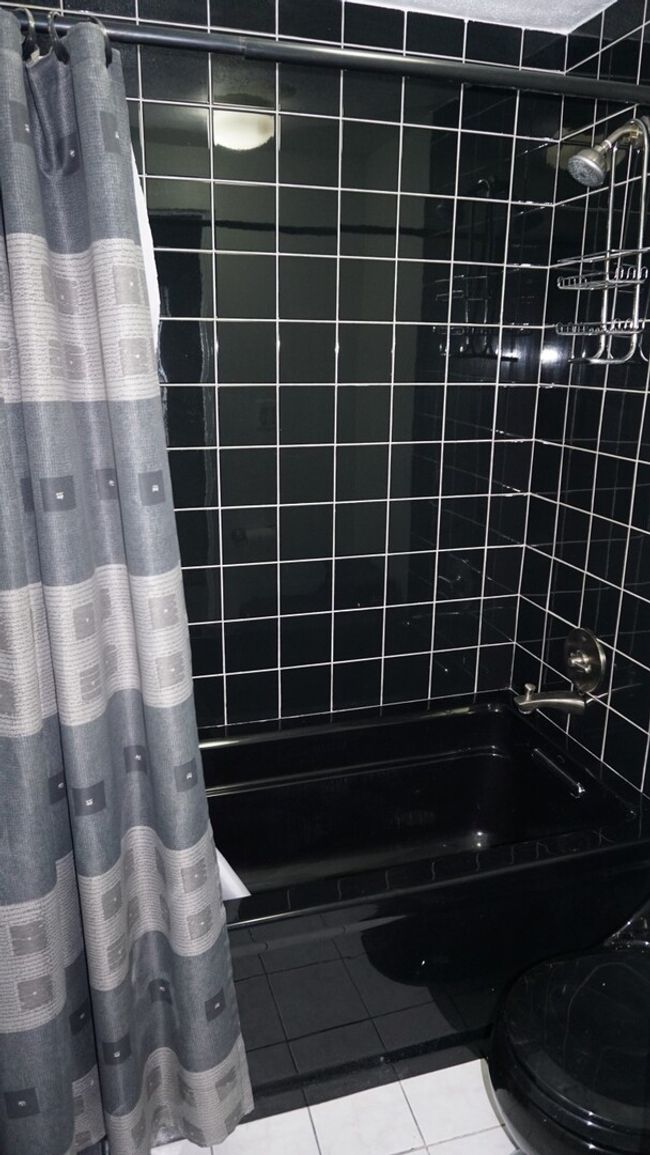 Bathroom | Image 14