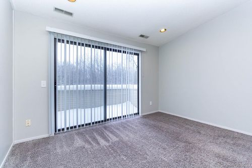 apt-202-6580 Ridgefield Cir, West Bloomfield, MI, 48322-3040 | Card Image