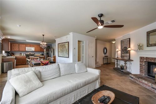 2206 John Tee Dr, Cedar Park, TX, 78613-1753 | Card Image