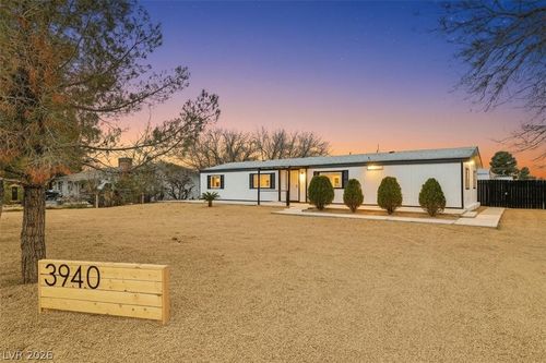 3940 Point Dr, Pahrump, NV, 89060-2611 | Card Image