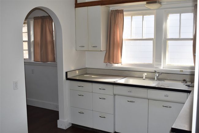 409 S Delaware St, House other with 2 bedrooms, 1 bathrooms and null parking in Conrad MT | Image 10