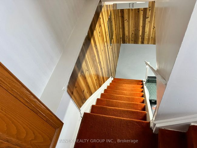 13 Grasspoint Sq, House other with 3 bedrooms, 2 bathrooms and 3 parking in Brampton ON | Image 6