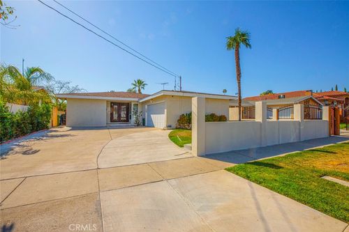 6921 Atoll Ave, North Hollywood, CA, 91605-4725 | Card Image