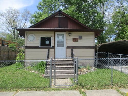 322 Crescent, Watervliet, MI, 49098-9376 | Card Image