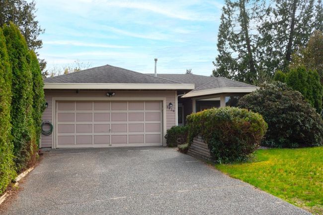 1836 Yukon Avenue, House other with 3 bedrooms, 2 bathrooms and 2 parking in Port Coquitlam BC | Image 2