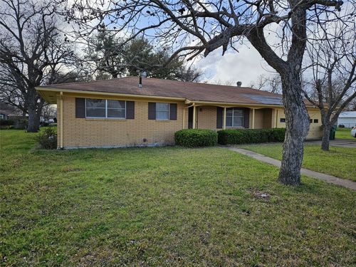 205 N 4th St, Thorndale, TX, 76577-9534 | Card Image