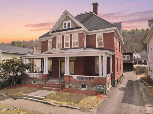 412 Church St, Hawley, PA, 18428-1316 | Card Image