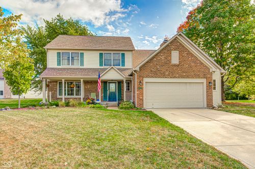 8001 Parkview, Brownsburg, IN, 46112-7849 | Card Image