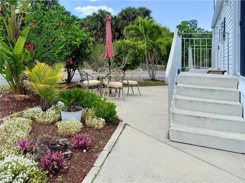 2j-2 Jade Dr, NAPLES, FL, 34114 | Card Image