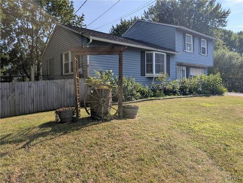 419 Fay Ln, Minoa, NY, 13116-1001 | Card Image