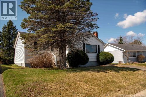 50 Windemere Dr, Moncton, NB, E1C4L1 | Card Image