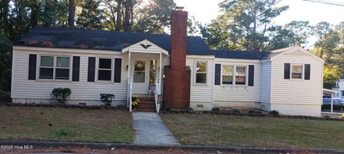 1009 Walnut St W, Wilson, NC, 27893-3027 | Card Image