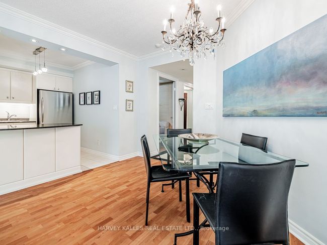 113 - 28 William Carson Cres, Condo with 2 bedrooms, 2 bathrooms and 1 parking in North York ON | Image 8