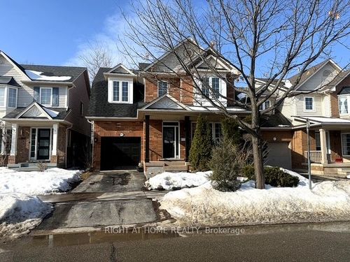 5923 Blue Spruce Ave, Burlington, ON, L7L6T3 | Card Image