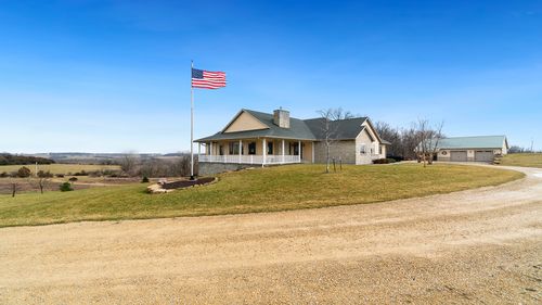 4695 S Massbach Rd, STOCKTON, IL, 61085-9350 | Card Image