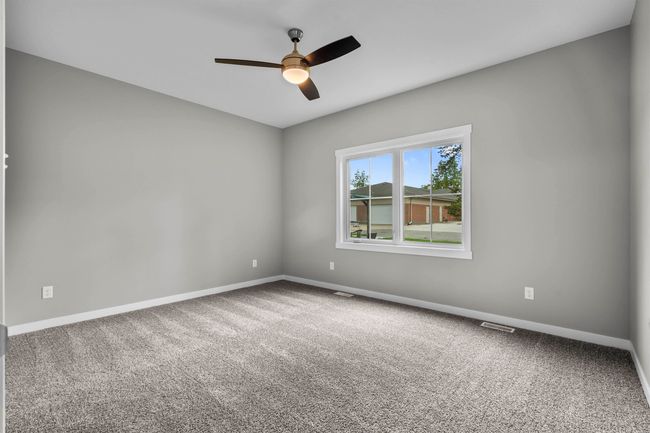 102 Bergen Dr, Condo with 2 bedrooms, 2 bathrooms and null parking in Waterloo IA | Image 16