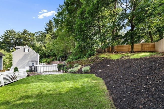 5 Memory Ln, House other with 3 bedrooms, 3 bathrooms and 3 parking in Wakefield MA | Image 33