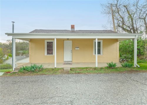 430 1/2 Glass Aly, Houston, PA, 15342 | Card Image