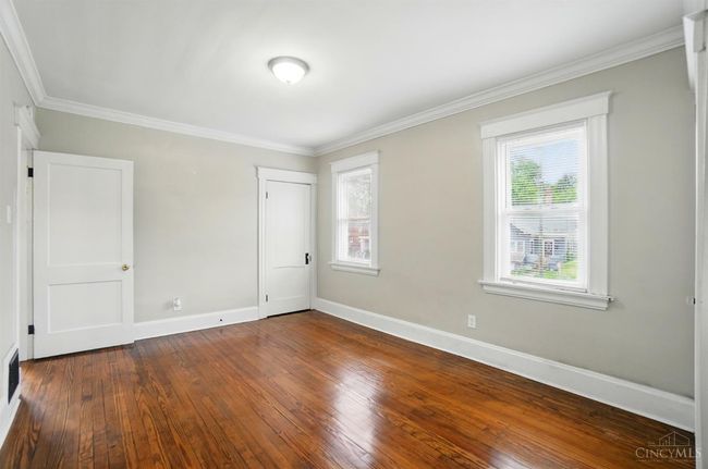 3933 Vine St, House other with 2 bedrooms, 2 bathrooms and null parking in Cincinnati OH | Image 20