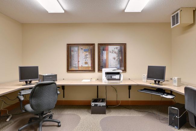 Second floor computer room | Image 18