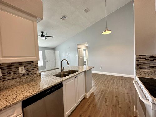 205-1201 Bermuda Lakes Ln, KISSIMMEE, FL, 34741 | Card Image