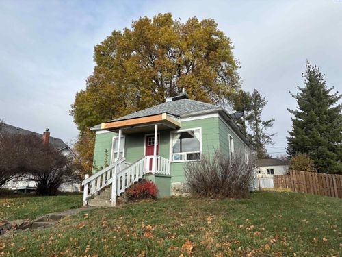 130 E Mohr St, Palouse, WA, 99161-8744 | Card Image