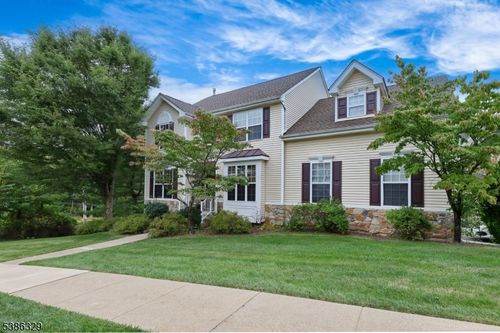 1 Crestview Dr, Hackettstown, NJ, 07840-5673 | Card Image