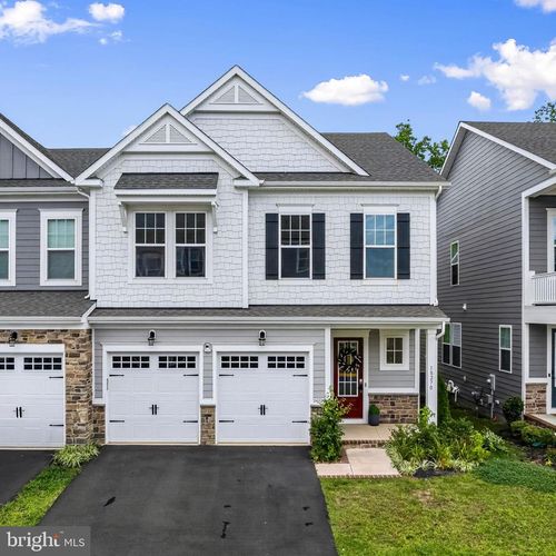 18270 Moss Garden Rd, DUMFRIES, VA, 22026-3090 | Card Image