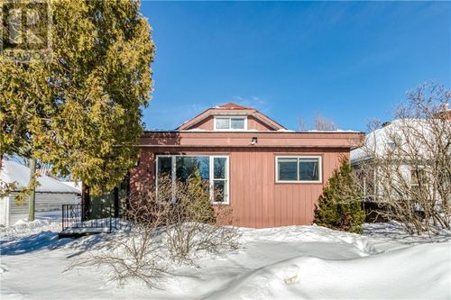 30 Hanna Ave, Capreol, ON, P0M1H0 | Card Image