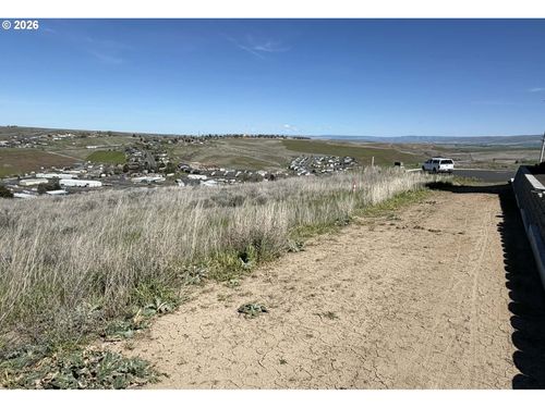 1237 Sw 17th Pl, Pendleton, OR, 97801-3206 | Card Image