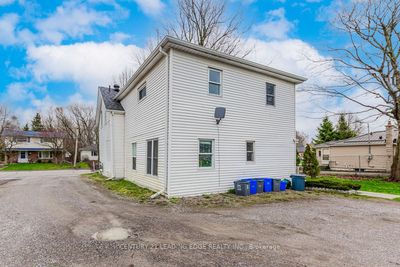 433 Cottesmore Ave, Home with 3 bedrooms, 3 bathrooms and 4 parking in Cobourg ON | Image 3