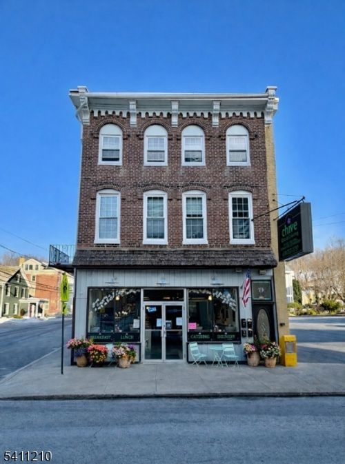 74 N Main St, LAMBERTVILLE, NJ, 08530-1732 | Card Image