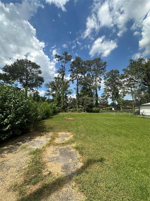 8213 Flintridge Dr, Houston, TX, 77028-2717 | Card Image