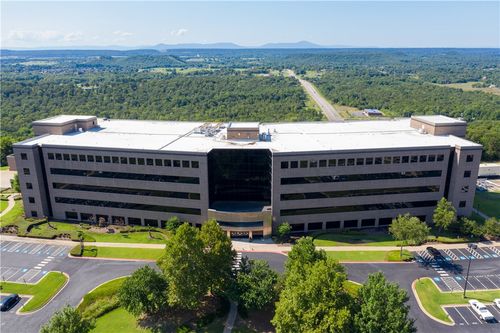 fl-3rd-1000 Fianna Way, Fort Smith, AR, 72919 | Card Image