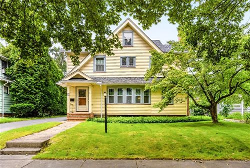 53 Elwell Dr, Rochester, NY, 14618-3005 | Card Image