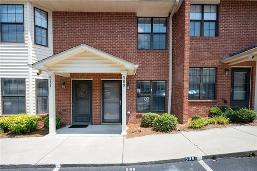 509 Mount Vernon Dr, Calhoun, GA, 30701-5717 | Card Image