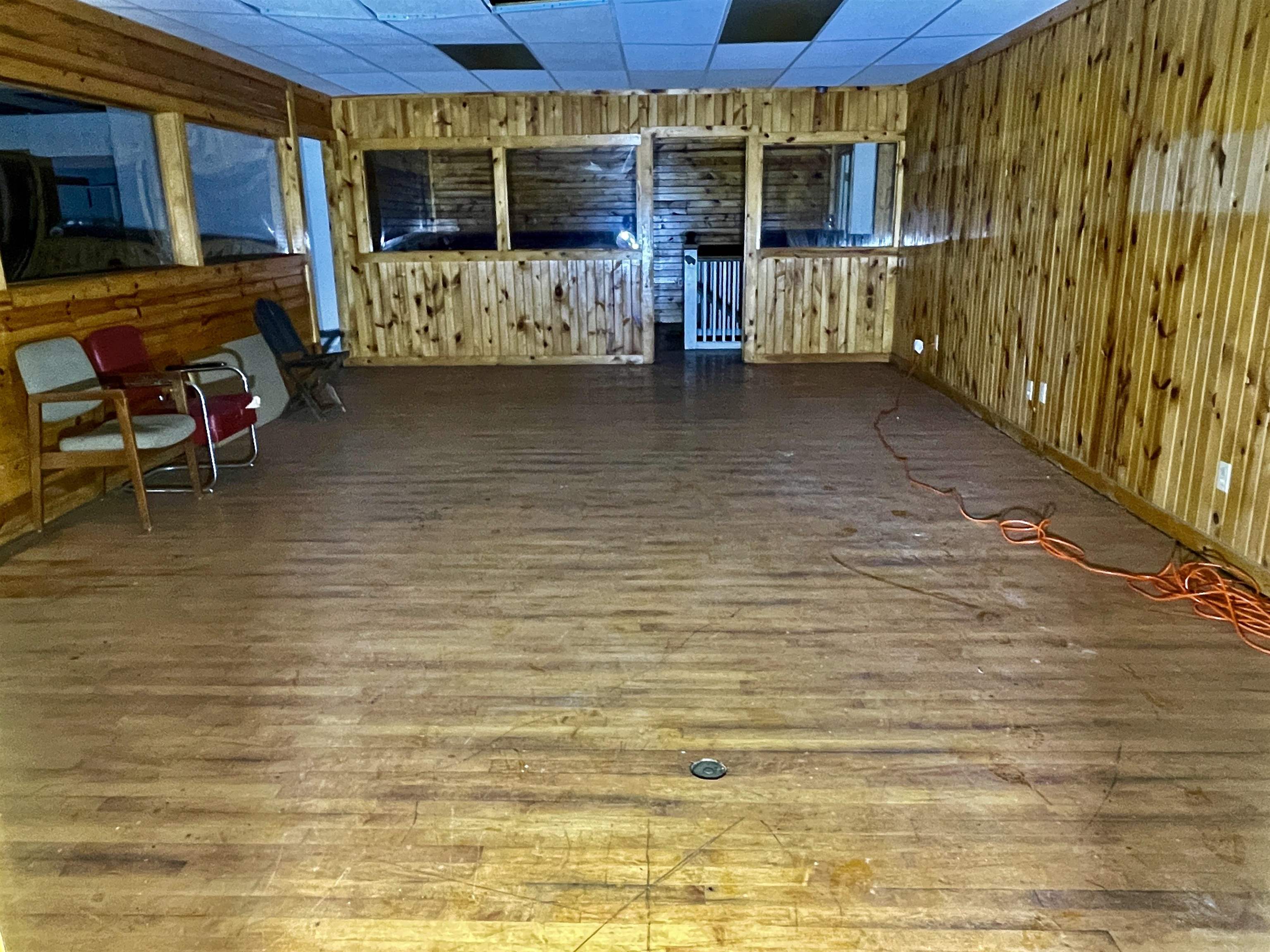 Business Opportunity in Portage 2