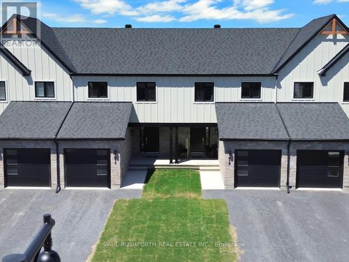 265 Peacock Drive, Russell, ON, K4R0A1 | Card Image
