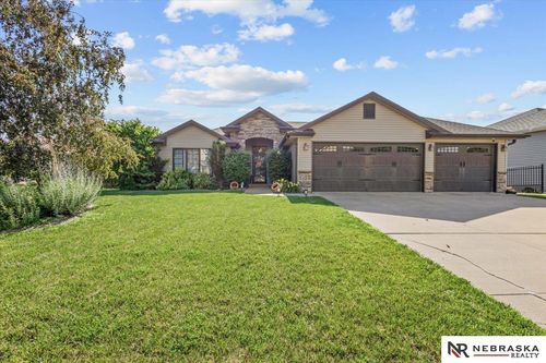 7530 Sonatta Ct, Lincoln, NE, 68516-9103 | Card Image