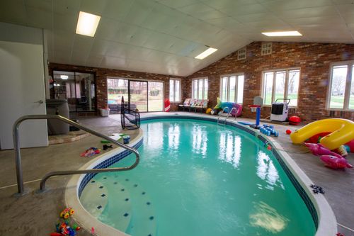 8420 Interlochen Dr, Nixa, MO, 65714-8768 | Card Image