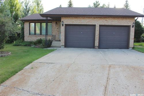 23 Larmour Bay, Yorkton, SK, S3N3M1 | Card Image