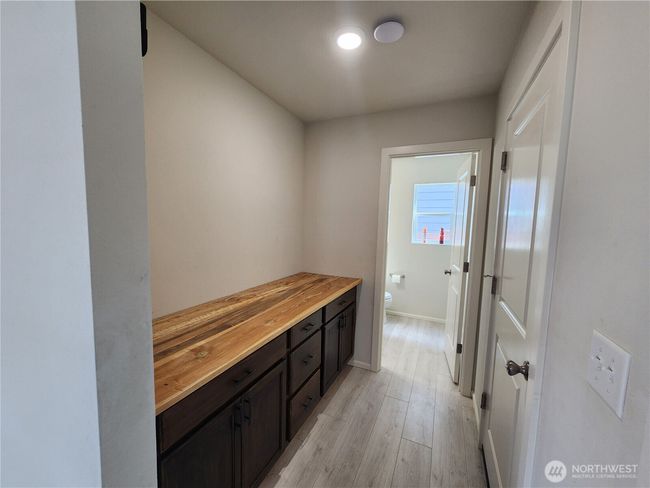 Butlers Pantry off of Kitchen | Image 10