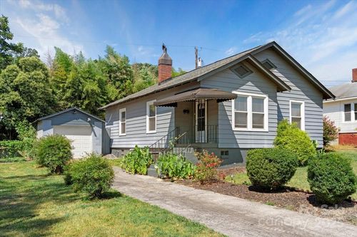 313 Mayflower Ave, Cramerton, NC, 28032-1300 | Card Image