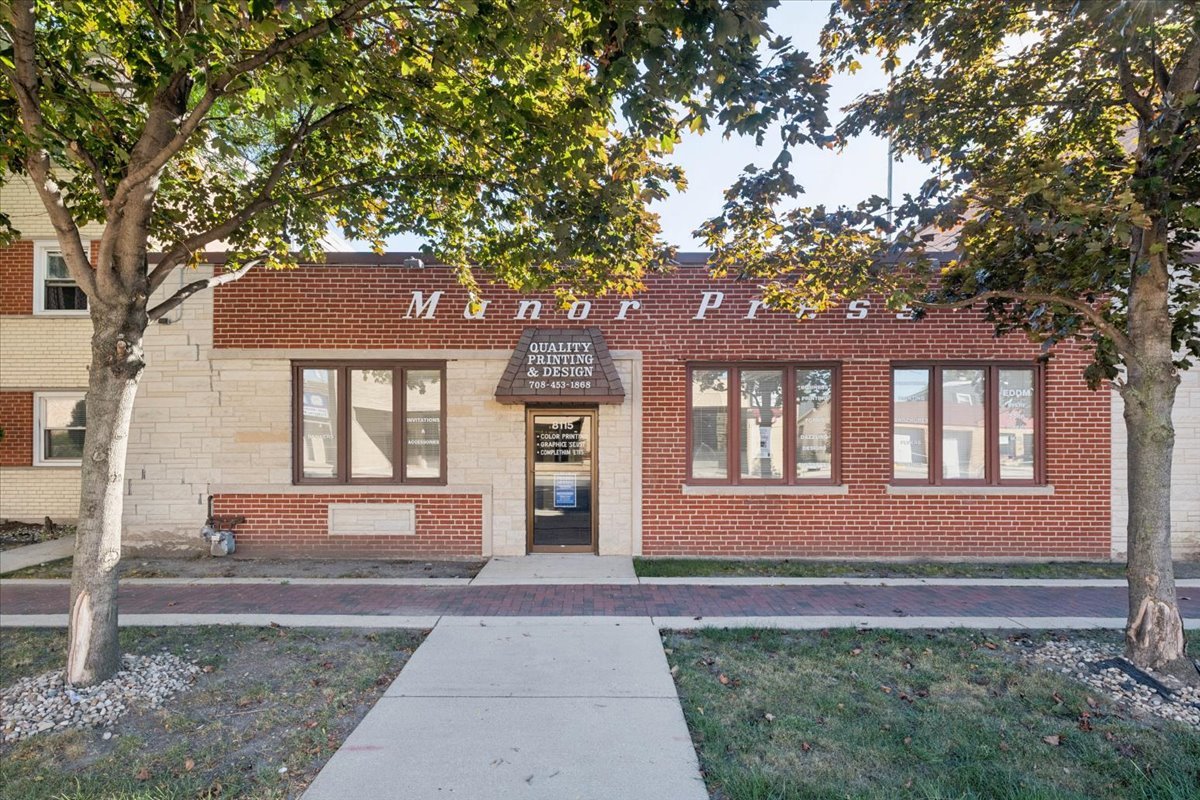 8115 Grand Ave, River Grove, IL 60171