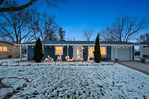 11 Greenfield Rd, Montgomery, IL, 60538-2313 | Card Image