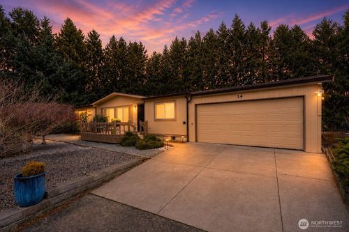 14-2015 24th St, Bellingham, WA, 98225-8177 | Card Image